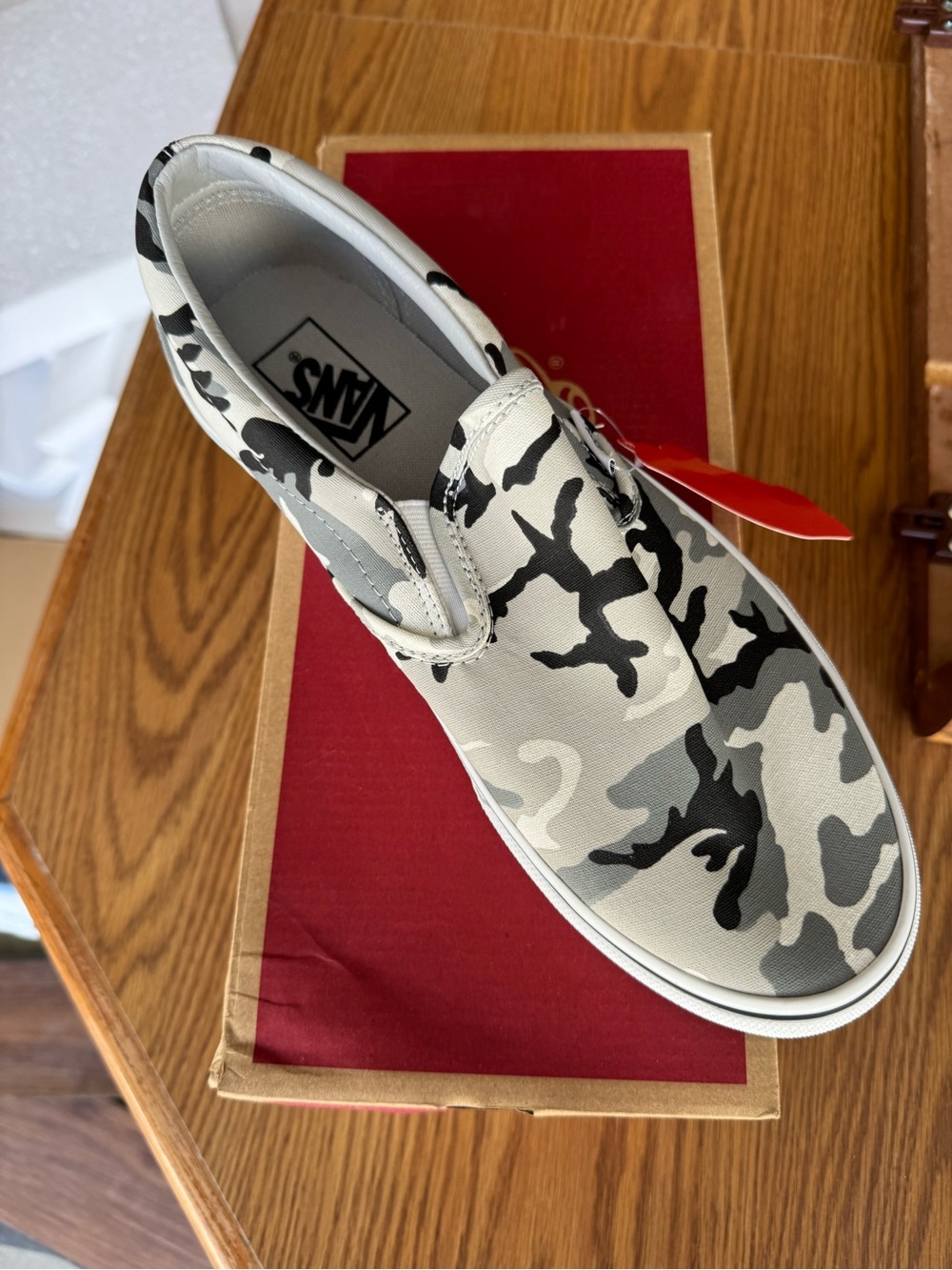 Vans women Slip-On Camo Shoe - White, Gray, Black